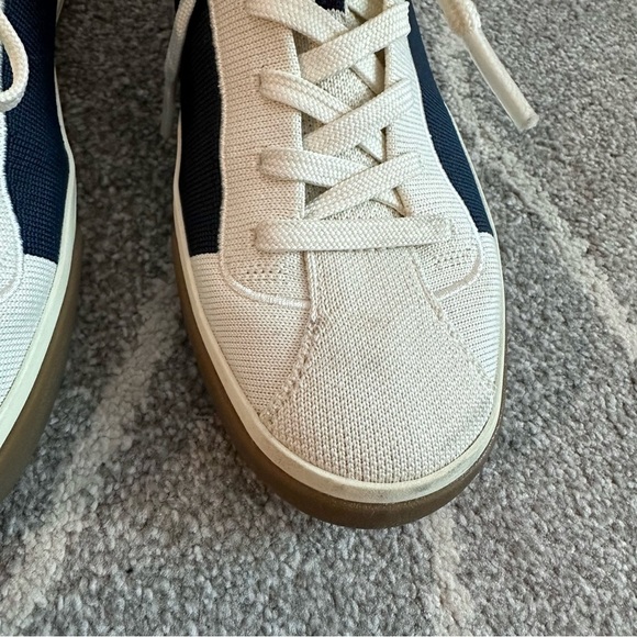 Rothy’s White and Navy Blue Lace Up Sneakers - Picture 4 of 9
